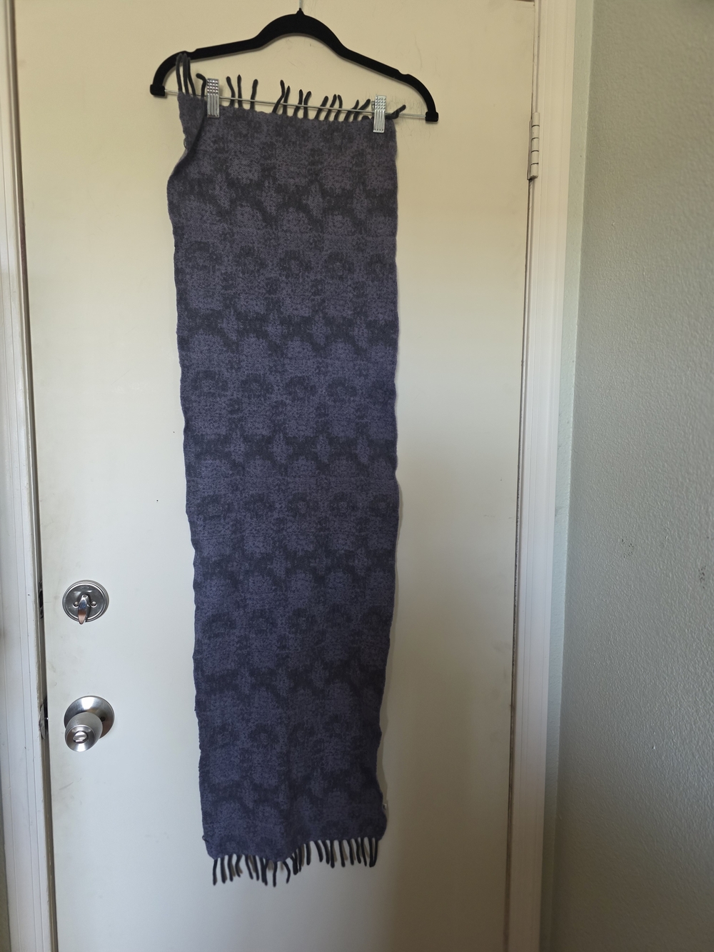 Esprit 100% Wool Patterned Scarf